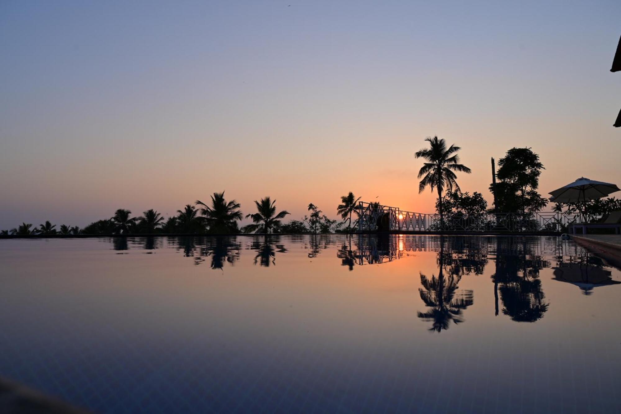 Aadisaktthi Leisure Resort, Kovalam تريفِندرم المظهر الخارجي الصورة